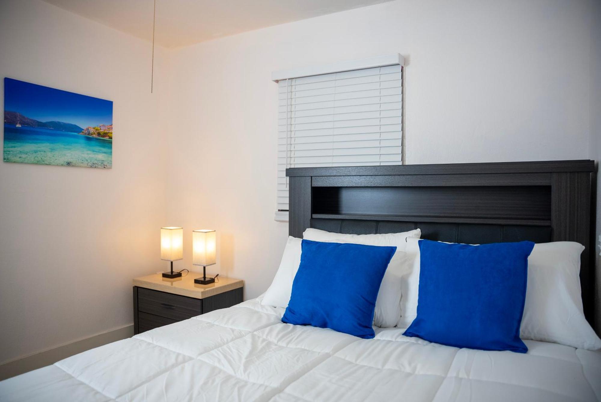 Stunning Modern Home In Tampa With Pool - Just 5 Minutes From Airport! 외부 사진